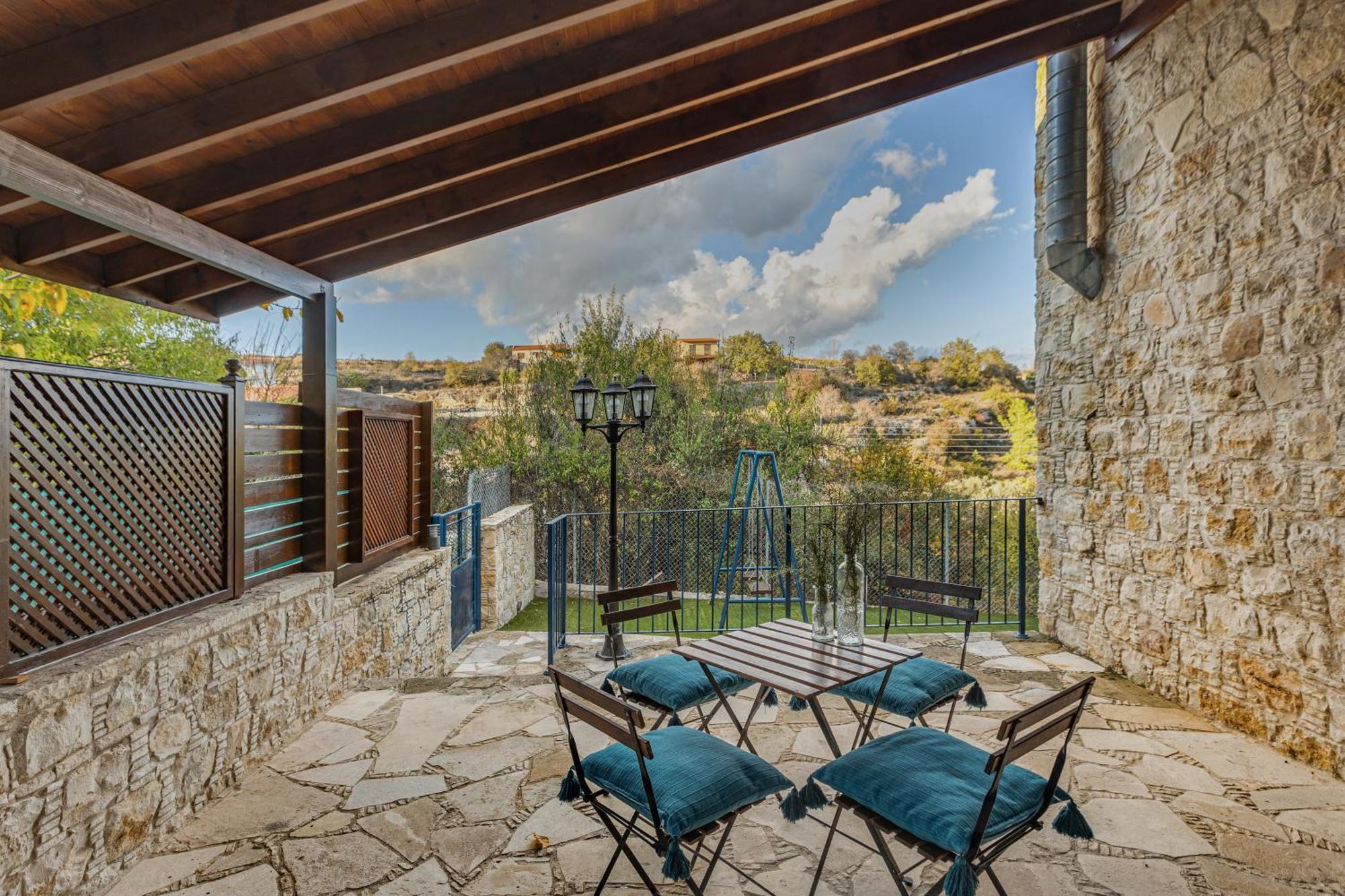 Oinoessa Traditional Boutique Guest Houses Lofou Esterno foto